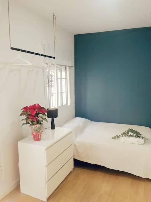 Atico Estudio Con Terraza - Centro Sevilla Luaran gambar